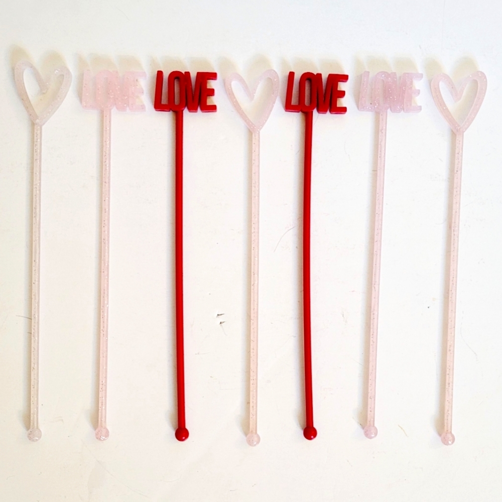 NWOT Love stirrers